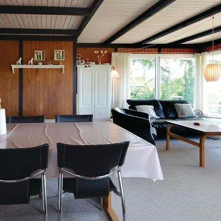 Three-bedroom In Hurup Thy * Doverodde