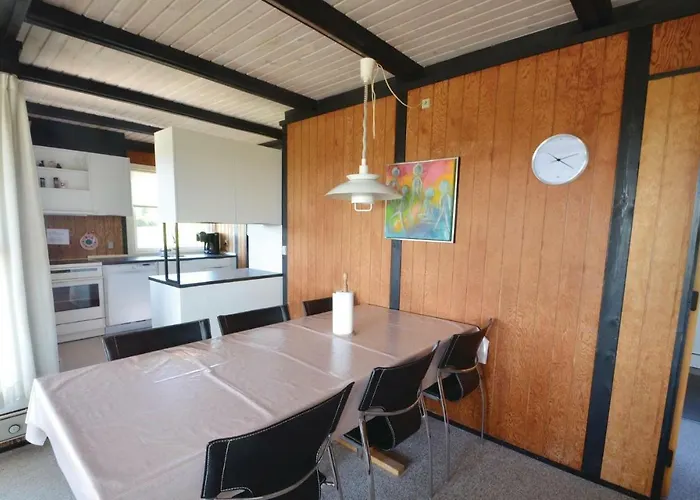 Feriehus Three-bedroom In Hurup Thy Doverodde